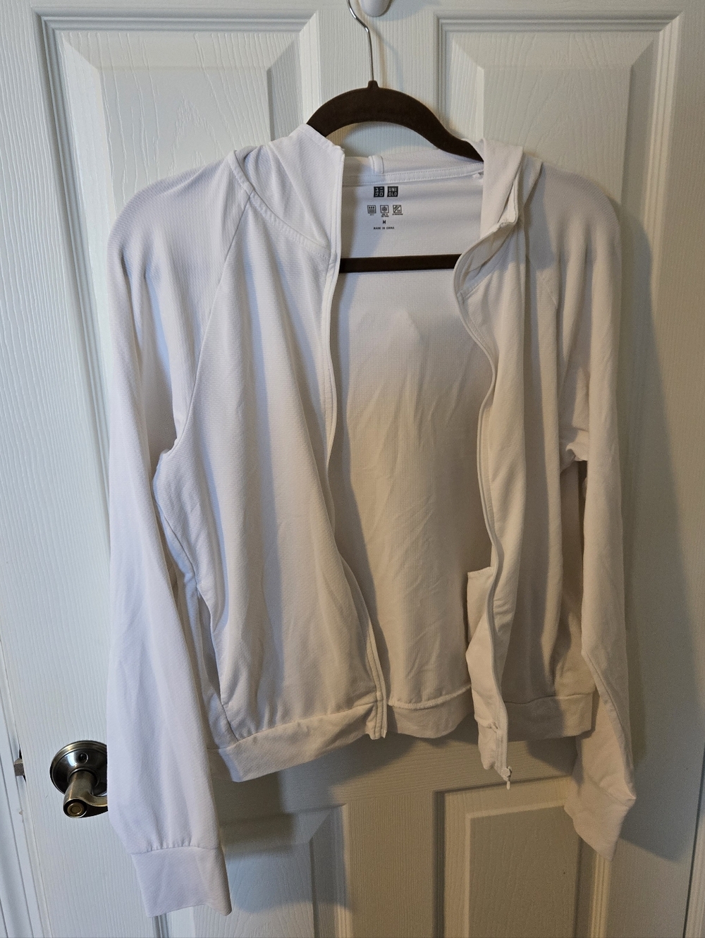 White Uniqlo Airism UV Protection Zip-Up Hoodie, Medium